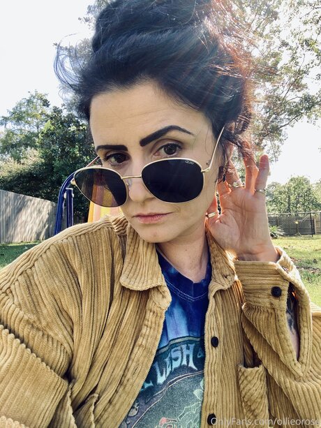 Ollieorose pornstar hot pictures