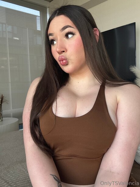 Onlytsvalencia pornstar sexy pics