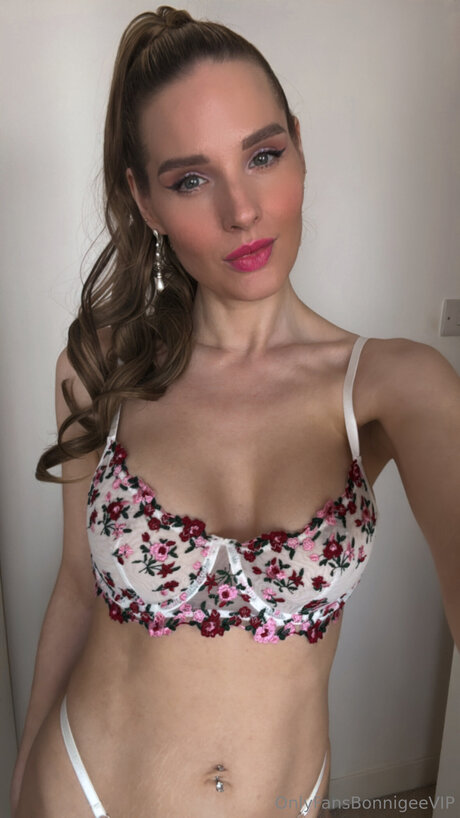 Bonnigeevip adult model galleries