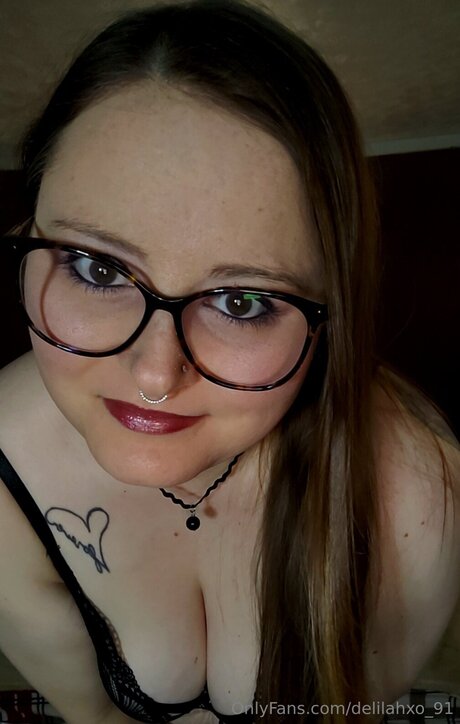 Delilahxo 91 pornstar free img