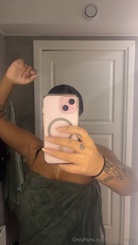 Clarajoness star adult photo