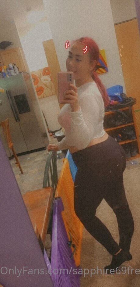 Sapphire69free naked star pic