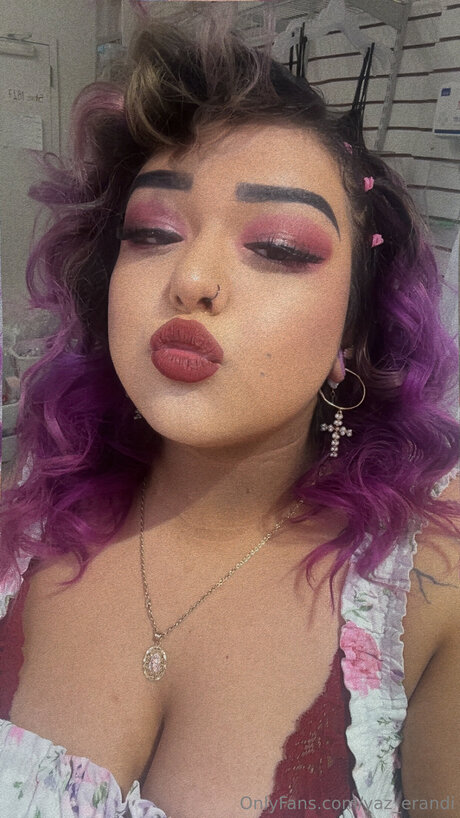 Yaz Erandi exclusive model image