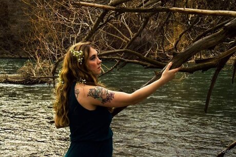 Varholex pretty model images