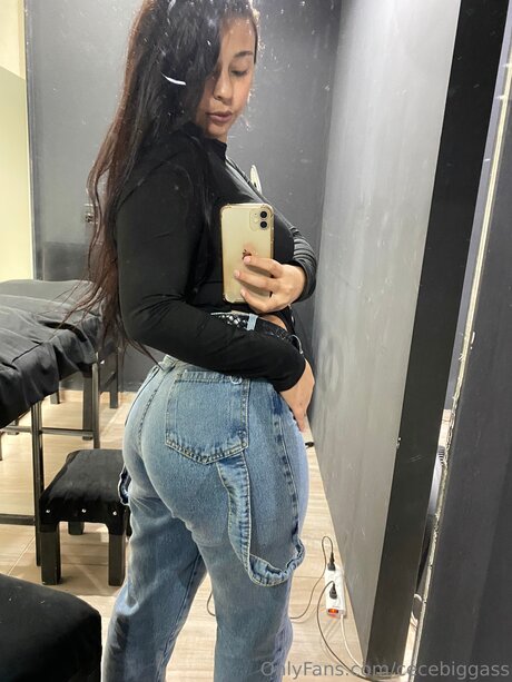 Cecebiggass star top archive