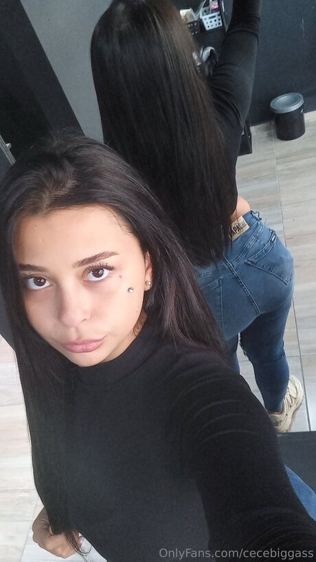 Cecebiggass pornstar hot picture