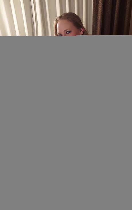 Barthannon high quality actress photos