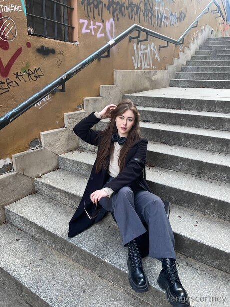 Angescortney beautiful actress images