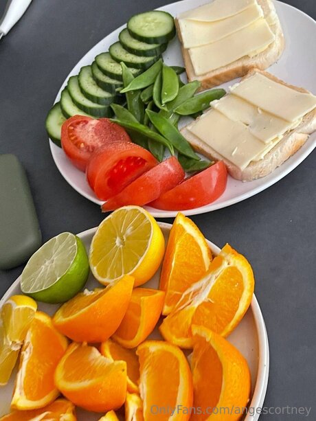 Angescortney free star pictures