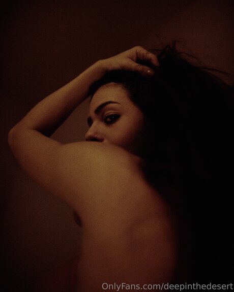Deepinthedesert star nude archive