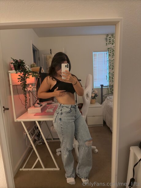 Mel Koneko pornstar nude gallery