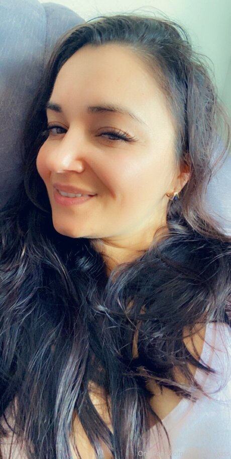 Proelegance sex model picture