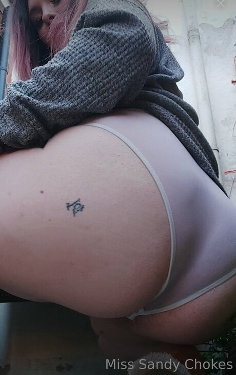 Freesandychokes porn model photos