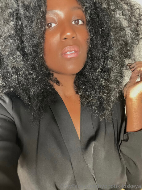 Hypnotik Kiskeya nude pornstar gallery