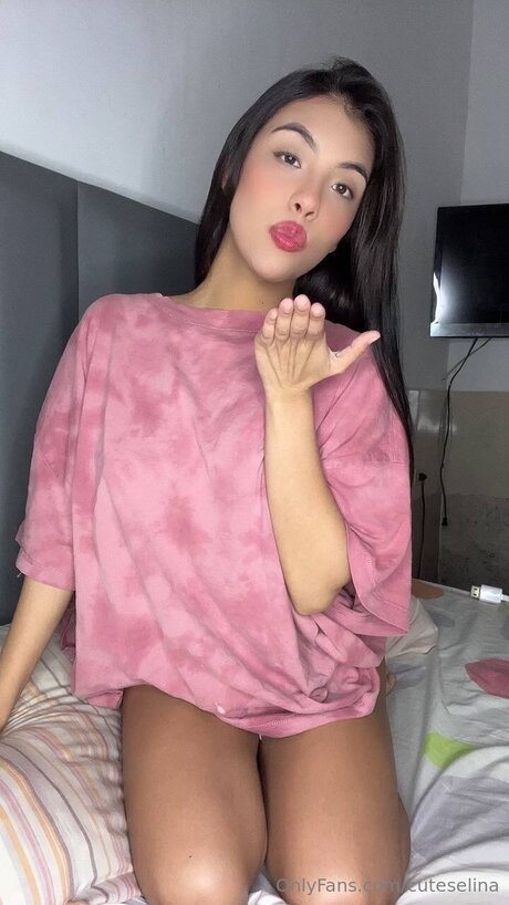 Cuteselina beautiful model galleries