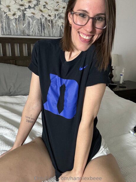 Hanniexbeee pornstar free galleries