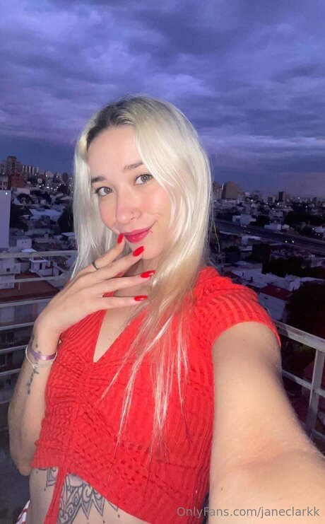 Janeclarkk naked pornstar pic