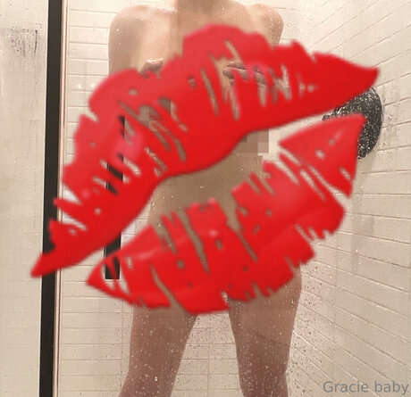 Graciepie87 erotic model gallery