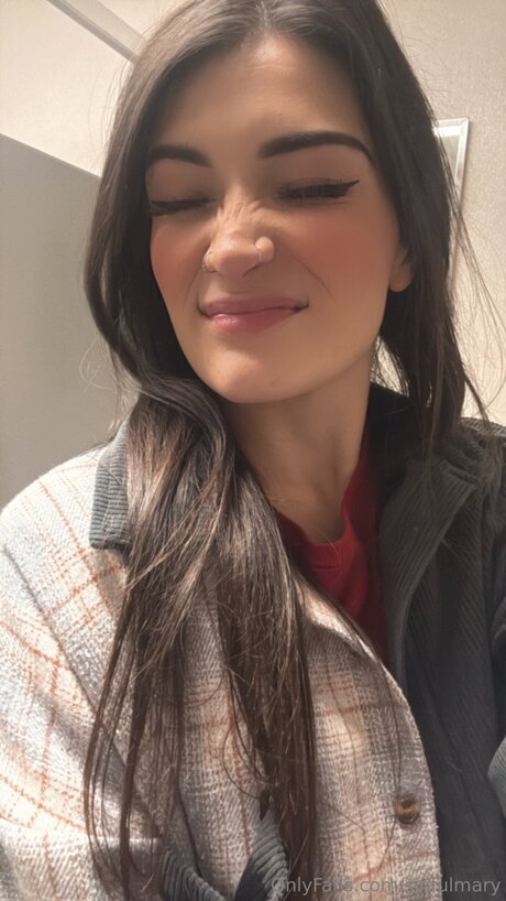 Sinfulmary pornstar nude photos