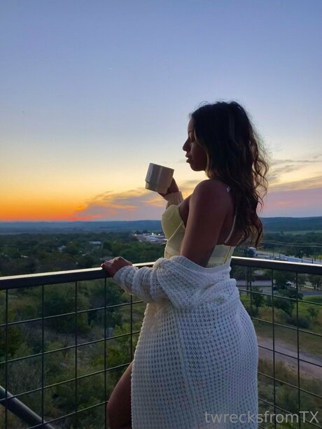 Twrecks11 erotic model gallery