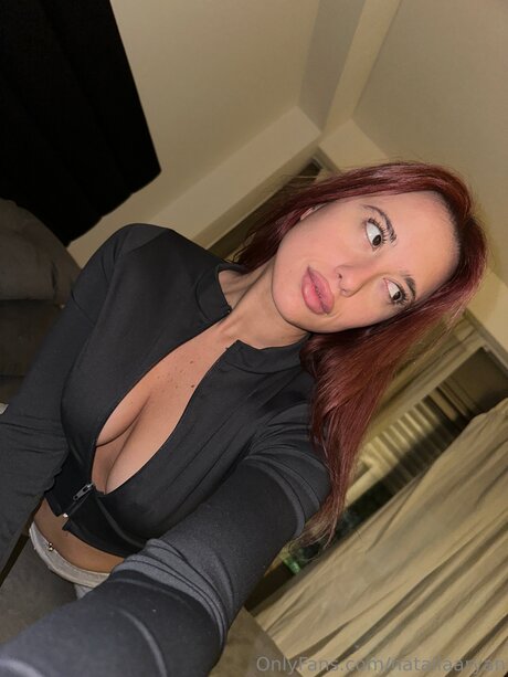 Nataliaaryan model sexy img