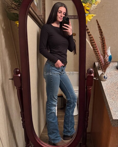 Lesham23 23 model free img