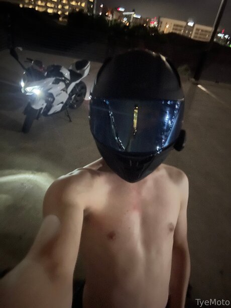 Tyemoto star free photos