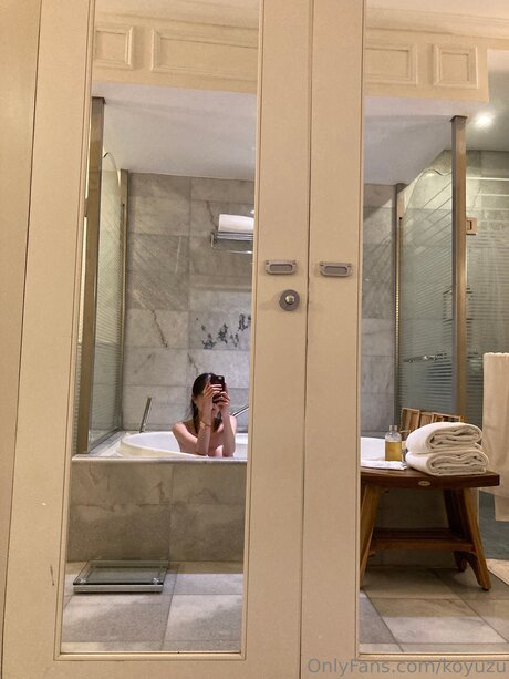 Koyuzu pornstar exclusive photo