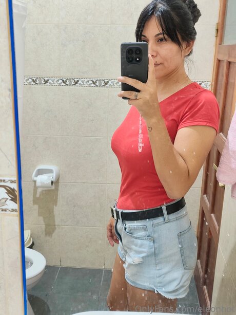 Eleonhot hot actress pictures