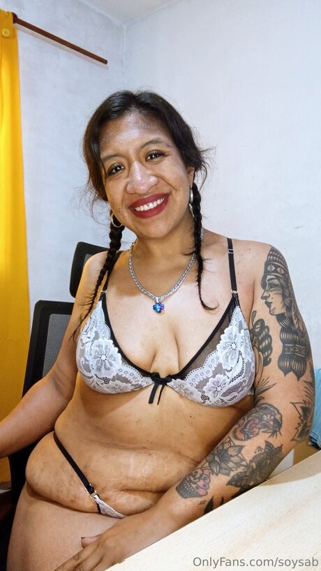 Soysab model hot gallery