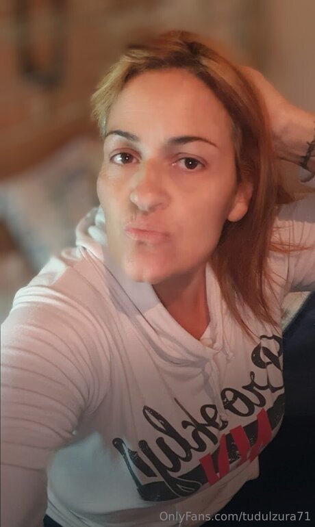 Tudulzura71 sexy pornstar photo