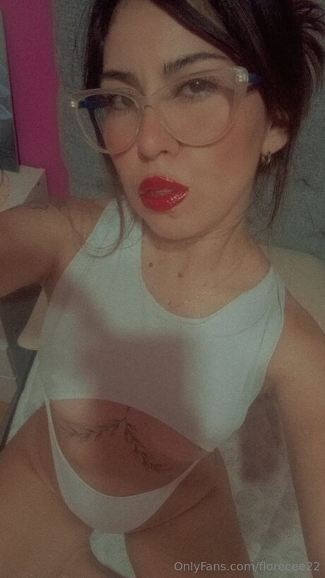 Florecee22 erotic star pics