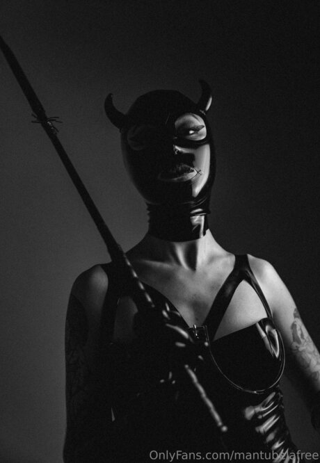 Mantubelafree star nudes galleries