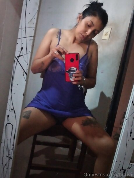 Hotivii adult model pics