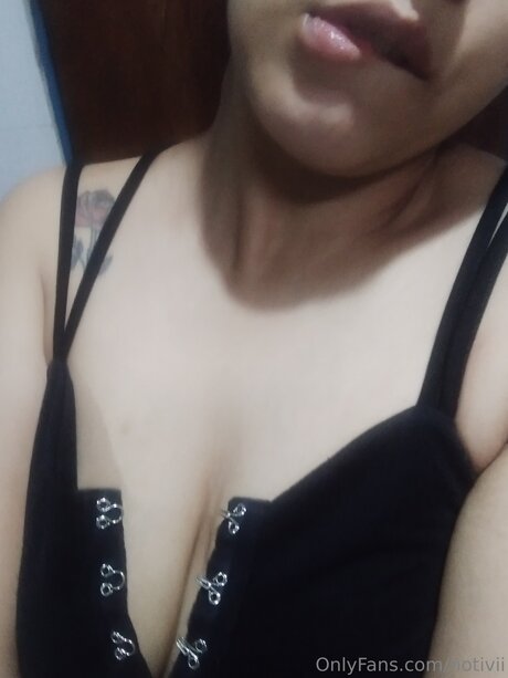 Hotivii nudes actress image