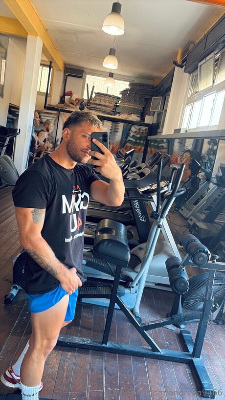 Andreaa9466 model pretty images