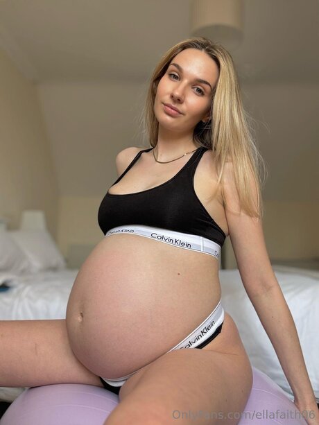 Ellafaith06 star nice photo