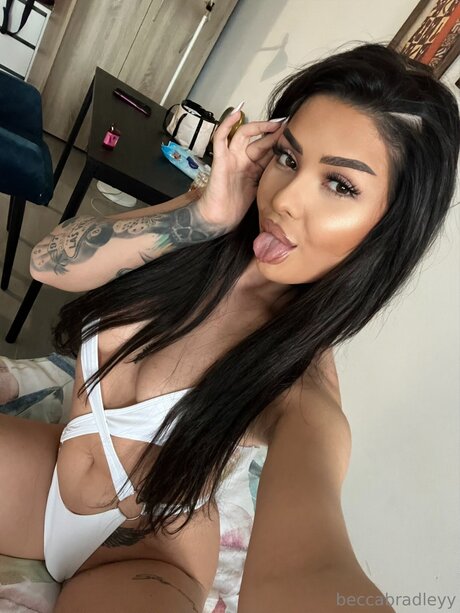 Beccabradleyy star hot pics