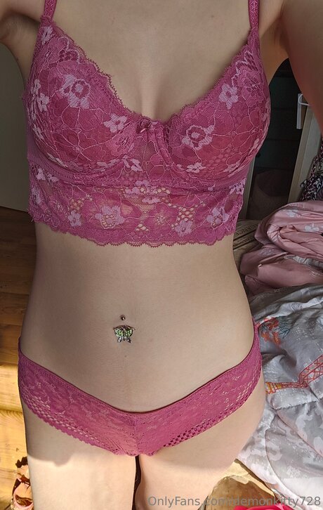 Demonkitty728 erotic model image