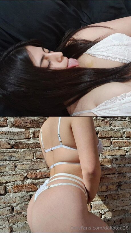 Dakotaa28 erotic model images