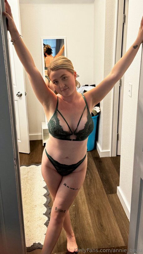 Annie Beau pornstar adult photo