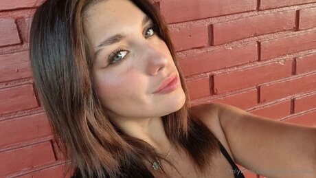 Alexiswantsu model sex pic