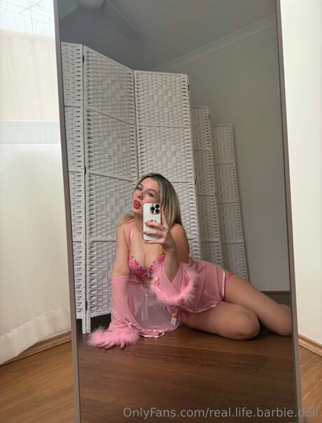 Real Life Barbiee nude pornstar pic