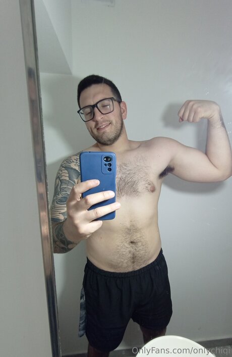 Onlychiqi model erotic gallery