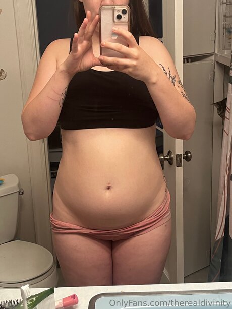 Therealdivinity pornstar free image