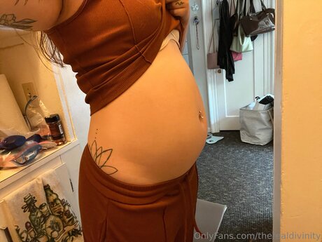 Therealdivinity sex pornstar pics