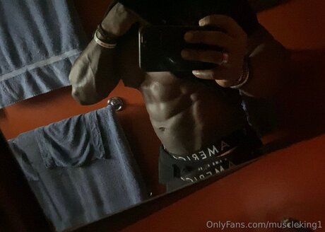 Muscleking1 model perfect images