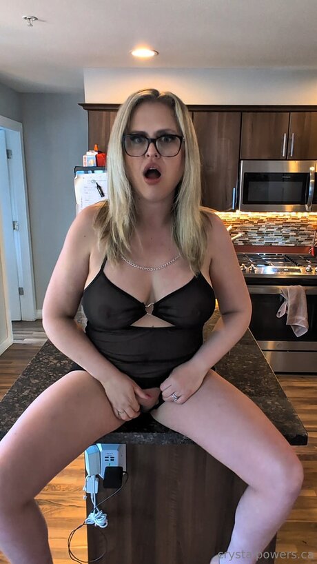 Thecrystalpowers nudes model pictures