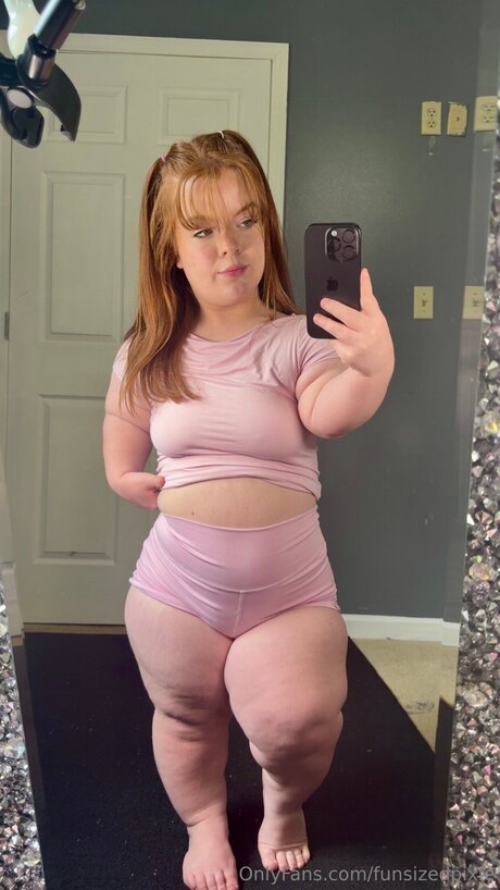 Funsizedpixie star nude image