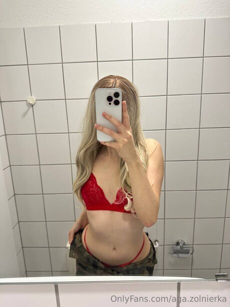 Aga Zolnierka naked actress archive